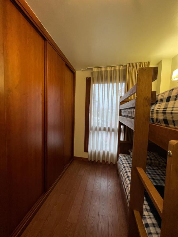 פלצ'וסה Apartamentos Cuirgu מראה חיצוני תמונה