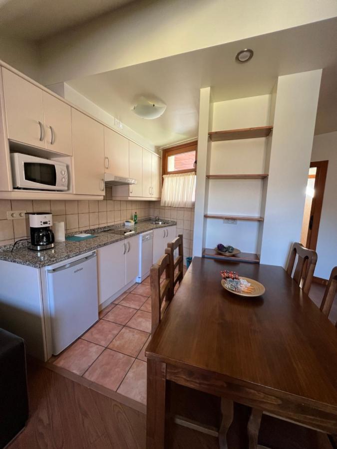 פלצ'וסה Apartamentos Cuirgu מראה חיצוני תמונה